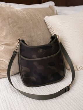 Ah-Dorned Camouflage Crossbody Bag in Dark Green